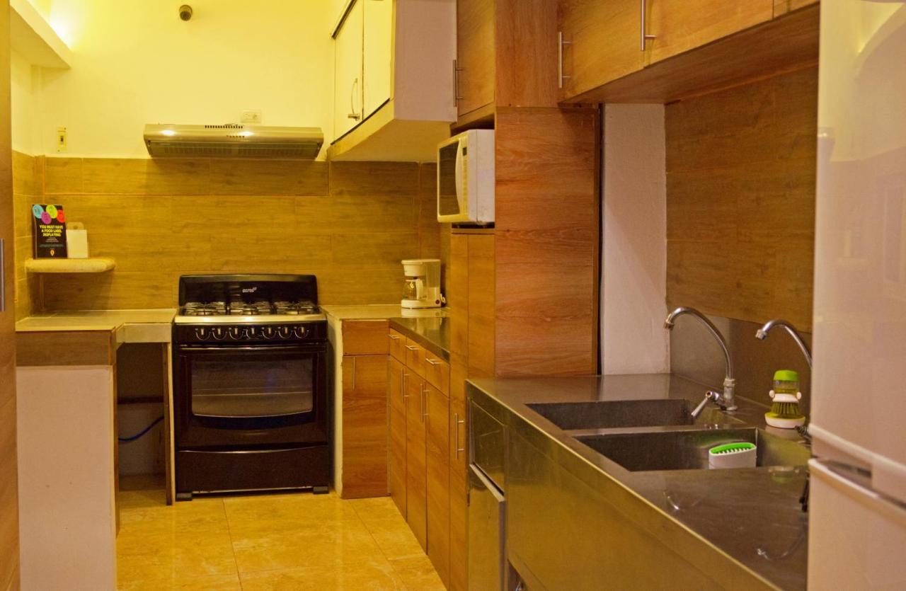La Zona Hostel Сан Салвадор Екстериор снимка
