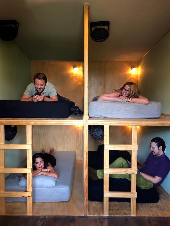 La Zona Hostel Сан Салвадор Екстериор снимка